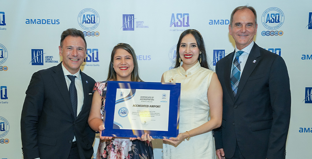 Personal de Servicio al Cliente de TAGSA recibiendo la Certificación Nivel 3 en Experiencia del Cliente de ACI.