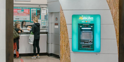 'Banco Bolivariano' agency.